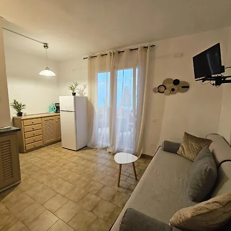 Corfu Glyfada Menigos 24 *