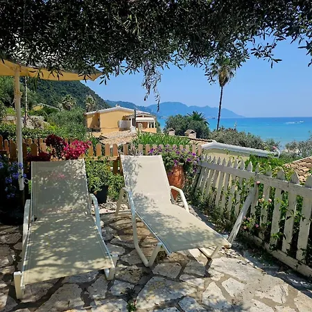 Corfu Glyfada Menigos 24 公寓