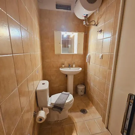 Corfu Glyfada Menigos 24 Apartman Pélekasz