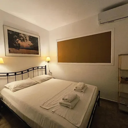 Corfu Glyfada Menigos 24 Apartman Pélekasz
