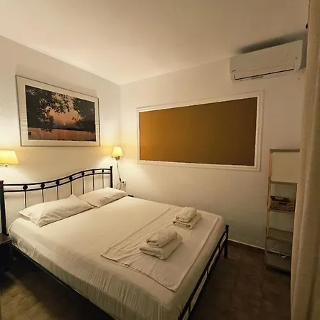 Corfu Glyfada Menigos 24 Apartman Pélekasz